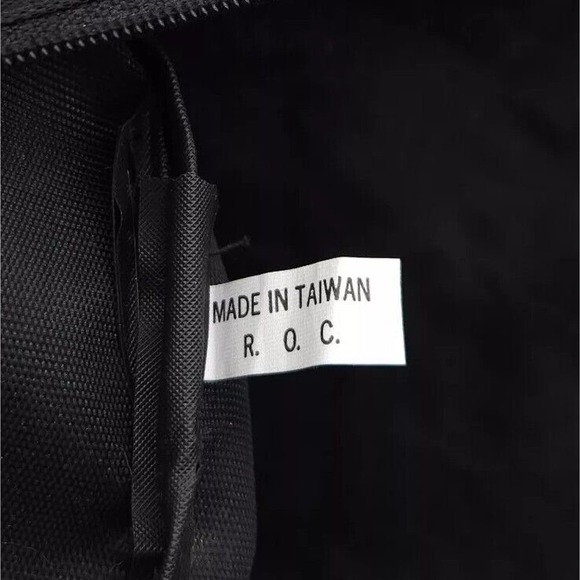 Vintage Only On Sony Recording Media Fanny Pack Adjustable Waist Bag Black‎ - Picture 4 of 4